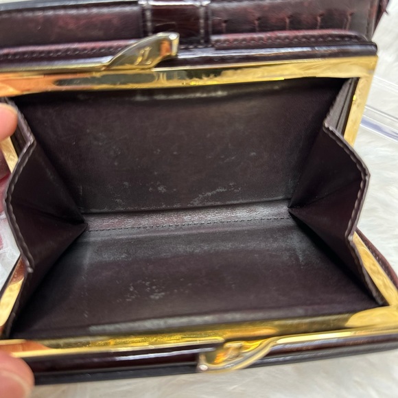Louis Vuitton French Purse Amarante Wallet - Comes with Box - Picture 12 of 15